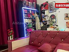 horny amateur fingers toys anal hole in homemade video 😏