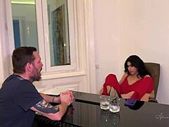 Hey, to keep her job, she licks her boss's pussy rough and deep 😏