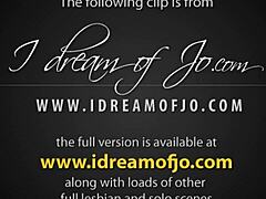 Massage turns into fingering and licking in bed