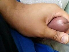 Jerkin it to some amateur gay bj.