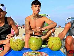 Fodendo nosso amigo monster cock group amateur teen 3 some pov fetish