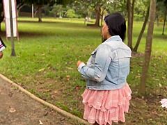 Ich bin mit Savannah Watson im Park-Sex-Abenteuer durchgedreht