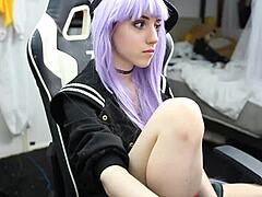 Teen Masturbates Playing League Of Legends