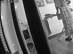 i'm the real cheatin wife, fuckin with a frend while husband at work