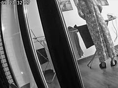 ฉันเมียแอบจริงๆ แตกกับเพื่อนขณะสามีทำงาน