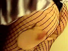 Lucy Diamond Twerks In Fishnets