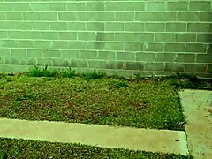 Pedreiro Fucks Hot Boss Lady's Ass Outdoors