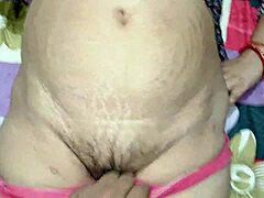 סטפסון מזיין סטפמאם במהלך מסאז עם זרע בפה