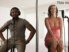 Annie King Tinggi Naik Kontol Keras Isiah Maxwell Lancar