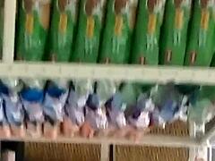 check out this candid teen booty