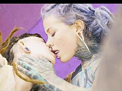 Първи път анално за срамежлива готик пънк алт млада 18+ - опитай ликане на путка и пръсти с кунилингус!