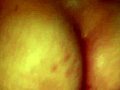 2 parte se me cae la toalla delante de mi padrastro y el se excita y folla mi coño gordo estrecho