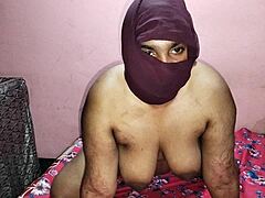 MAKE-UP GUY FUCKS HOT INDIAN MODEL CLIENT HARD AT HOME!