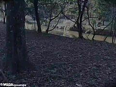 סמרה בהלווין לוקחת שני זינים מפלצתיים באורגיה