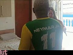 Fyren rengjorde poolen og kom så ind i min røv, rengjorde han den