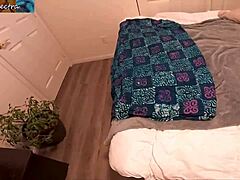 заварена мама се използва преди приятелката да дойде за забавление