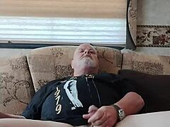 jacking off in her blond t-shirt