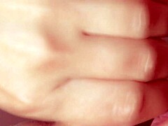 Bekijk dit Japanse porneverhaal met Aziatische pappa oom en schoonvader die leidt tot close-up gezichtszaadlozing!