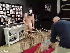 Milf nyedot kontol gede