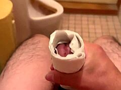 Oh Yeah! Asian Amateur Goes Solo in Japanese Onani Action!