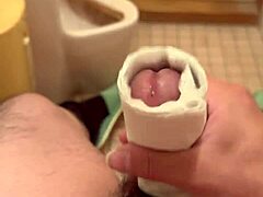 Oh Yeah! Asian Amateur Goes Solo in Japanese Onani Action!