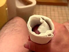 Oh Yeah! Asian Amateur Goes Solo in Japanese Onani Action!