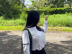 she cheats on her boyfriend easily