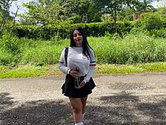 she cheats on her boyfriend easily