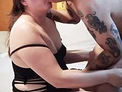 Suge pula vărului după cină? Tentatie slutty.