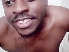 I spread my ass for you