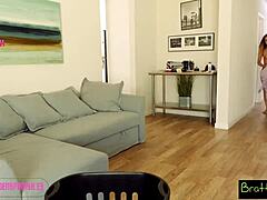 Naked Brother Takes Advantage Of His Sister With Detailed Actions