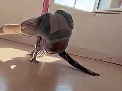 anuskatzz's exotic pole dance compilat'n