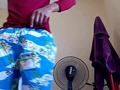 Δημοσίευσε αυτό το μεγάλο αφρικανικό σεξ βίντεο με μεγάλο μαύρο πούτσο που χτυπάει στην τρέλα του νέου έτους 2020