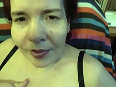 Mature Sexy Caresses Herself?