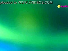 ラテン系ミルフ妻が不良を部屋に呼んでフェラとカック老楽しむ