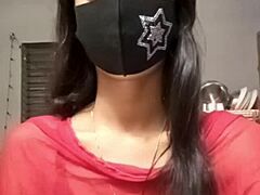 Indian girl live sex video!