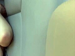 Hoikka paksu roskainen huora pannaan julkisella kasvoille