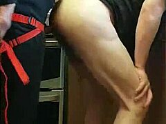 أنا أدخل كس صديقي بقوة في المطبخ، بعدين في حقل الذرة العام، وأخيرا في الحمام مع مص الشرج طول الجزء 8