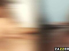 Miksi Hadley Viscara imee Charles Deran monster-kyrpää?