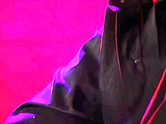 बस्टी ब्रूनेट ईवा एंजेलिना फिशनेट्स में मॉन्स्टर कॉक के लिए डीपथ्रोट और असफकिंग चाहती है