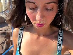 Raccattata pubblica per sesso, lei cammina con sborra in faccia 😈