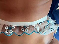 إباحية منزلية من وايف باكيت - سريع مع زوجة بيمبو