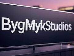 Ω Θεέ, η γιαγιά Wonder Woman cosplay ρουφάει χοντρό πούτσο σαν θεά! 😈🍆