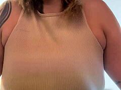 i went to the gym in times square my nipples hard sweat dripping from pussy gringos staring 😏