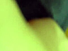 amatör brittisk ung 18+ flicka onanerar i strumpor för gammal man