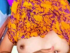 Fucking young mom while squeezing her milk