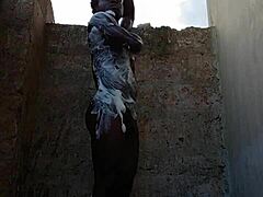 Best way to enjoy sex with big cock is showering together