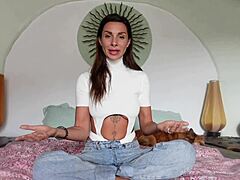 roxy fox teaches foreskin vs circumcised penises tutorial?