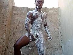 Best way to enjoy sex with big cock is showering together