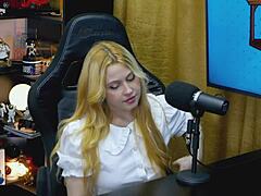 viamm’s rating ruan’s huge rod, did she like it? 😏